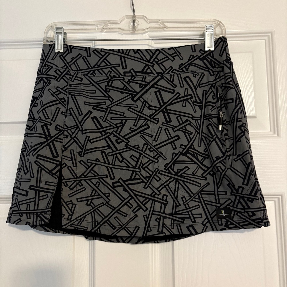 Jamie Sadock Printed Gray & Black Skort